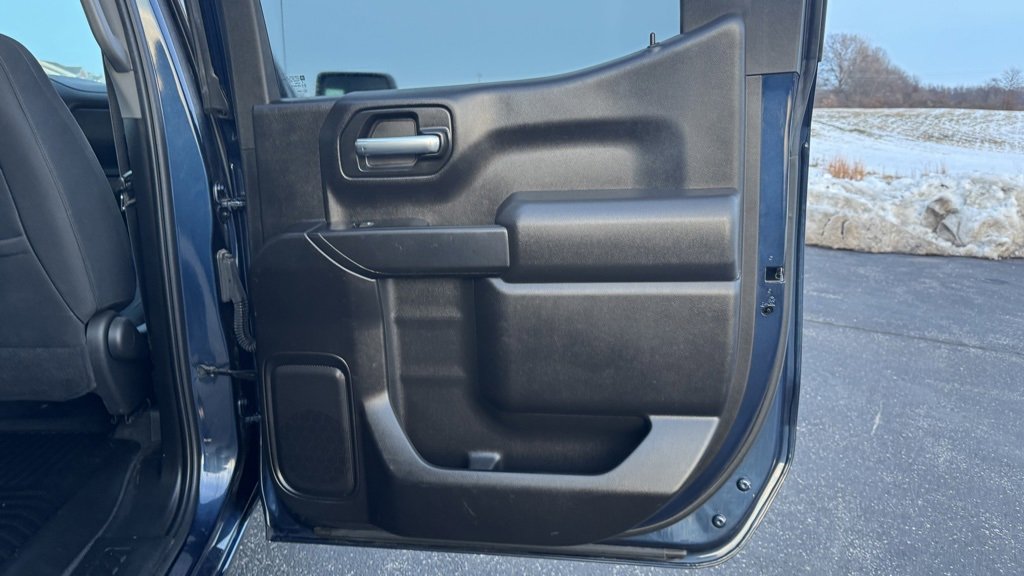 Used 2022 Chevrolet Silverado 1500 Custom image 15