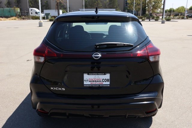 New 2025 Nissan Kicks Play S image 5