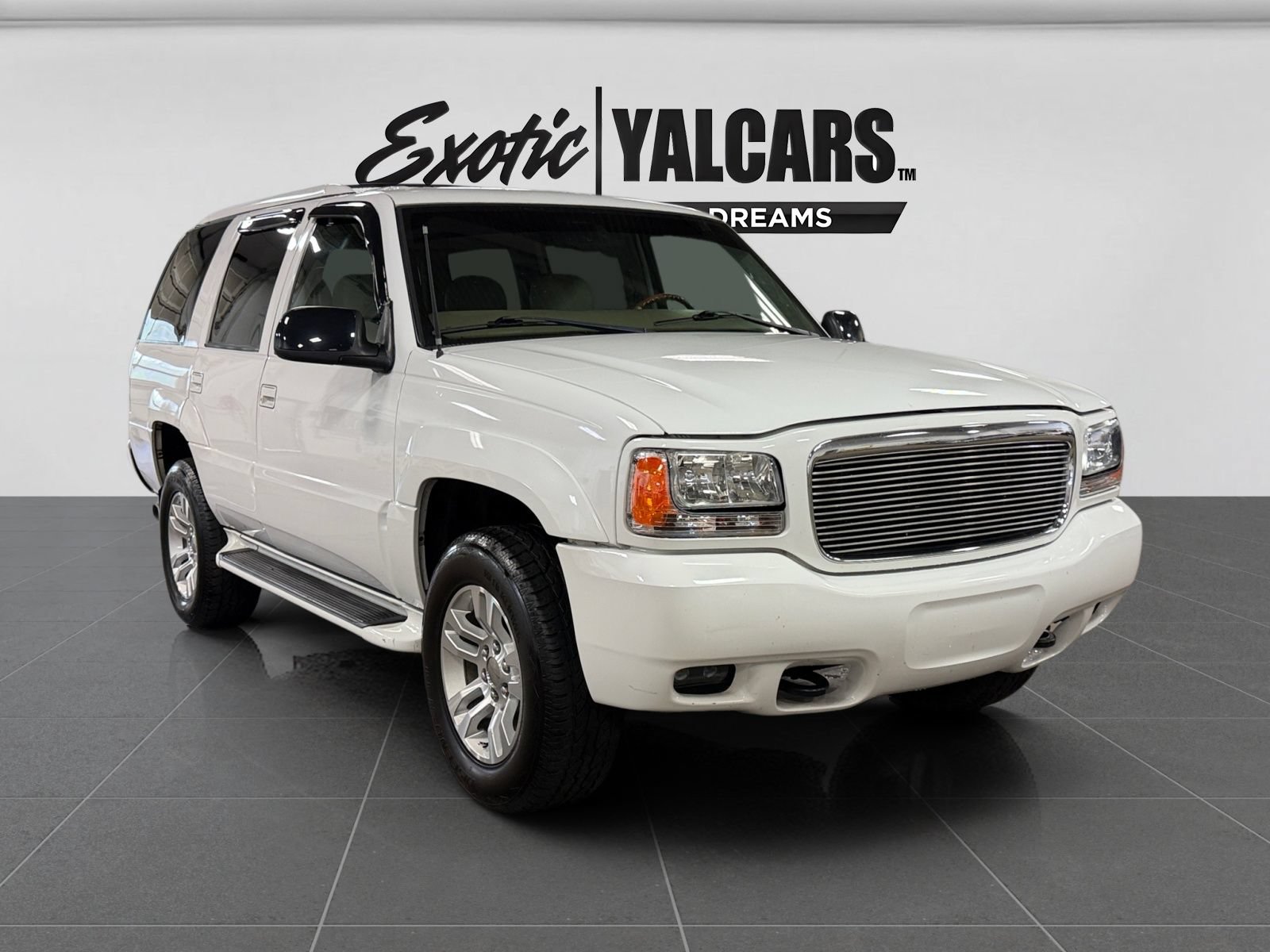 Used 2000 Cadillac Escalade 4WD image 7