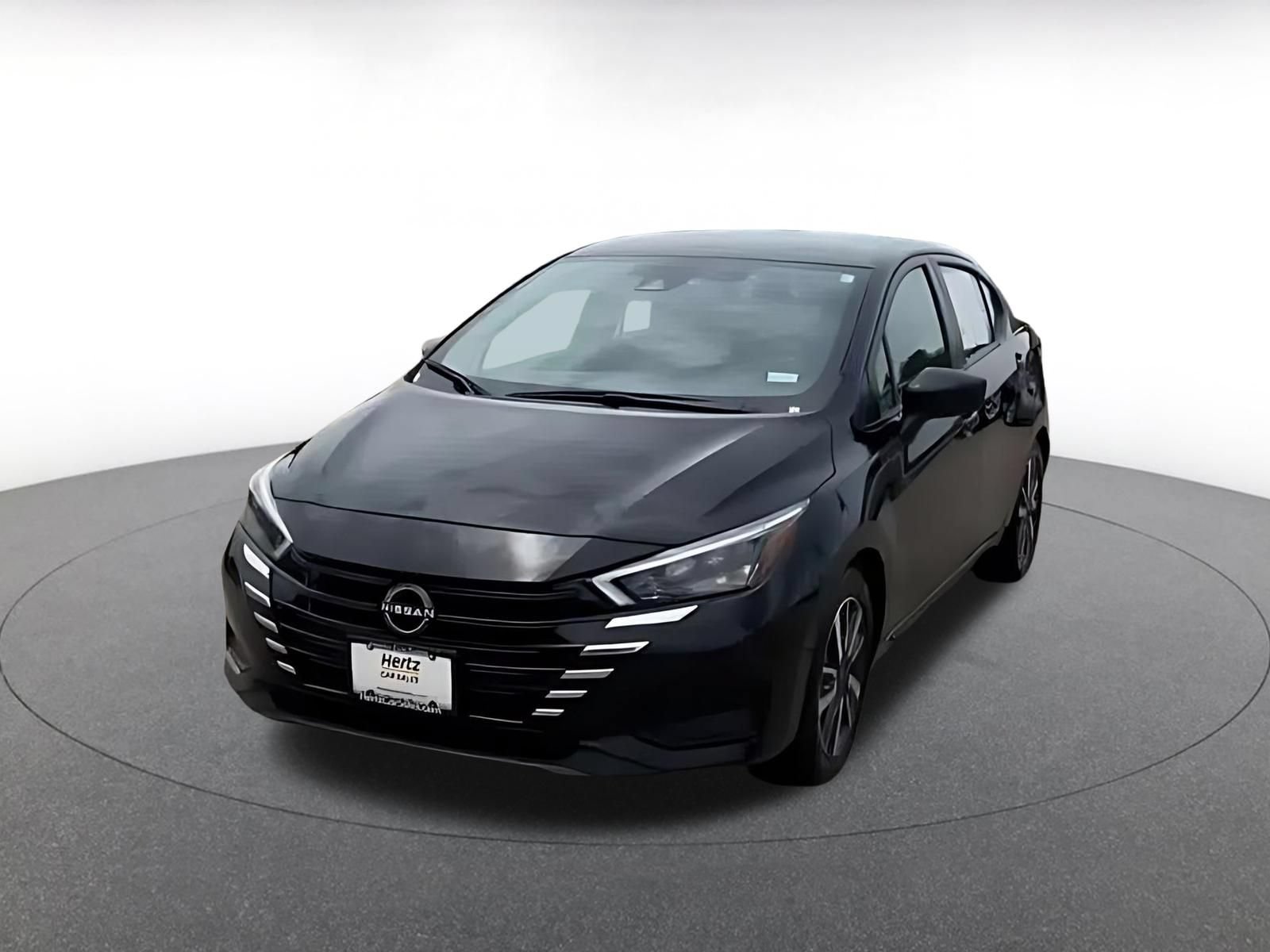 Used 2025 Nissan Versa SV FWD image 4