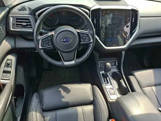 Used 2023 Subaru Ascent Limited w/ Technology Package AWD/4WD image 12
