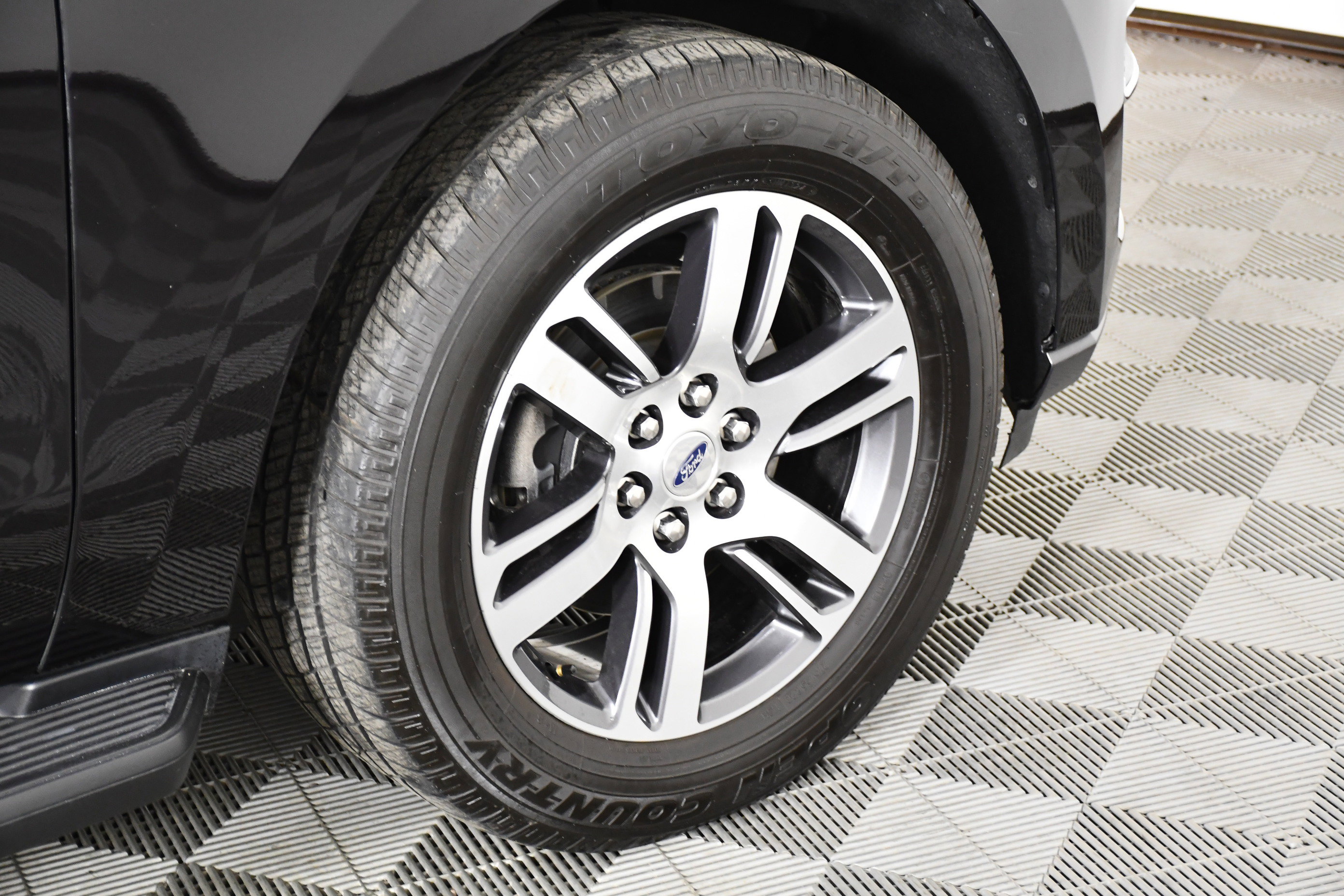 Used 2024 Ford Expedition Limited image 43