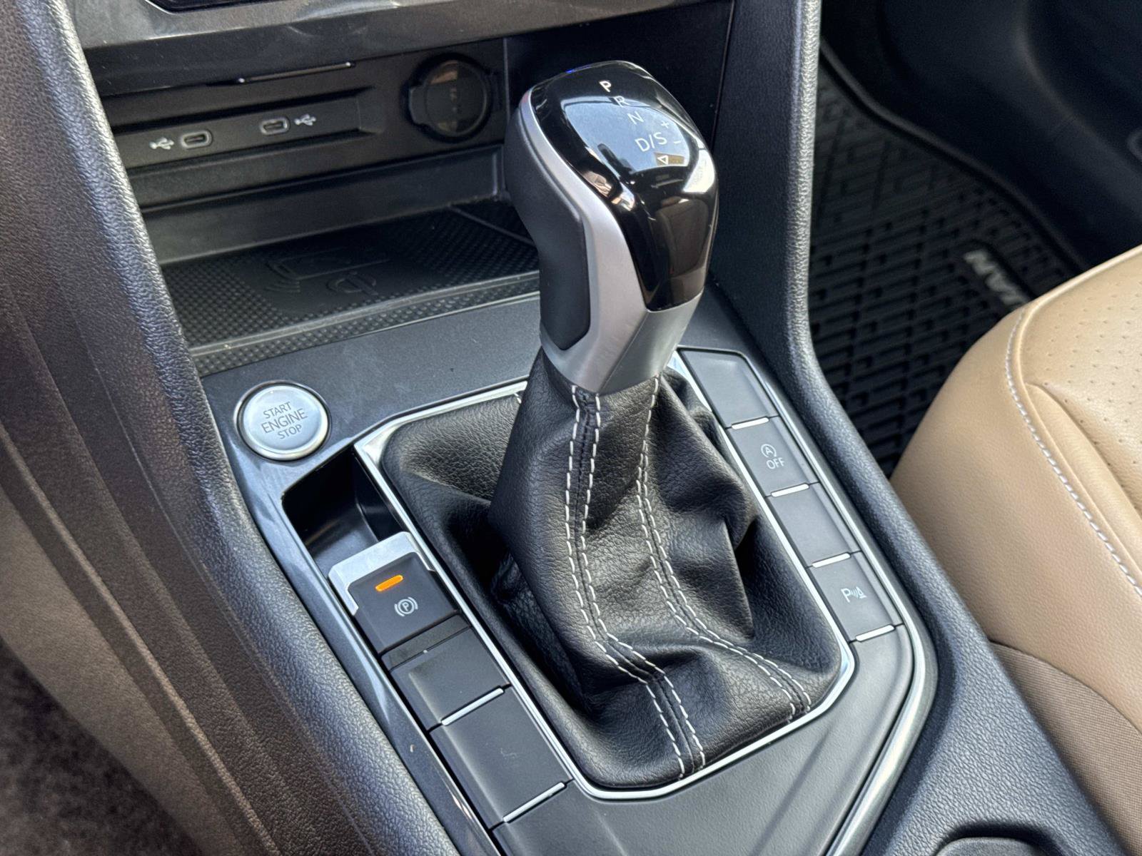 Certified 2024 Volkswagen Tiguan SE R-Line FWD image 18