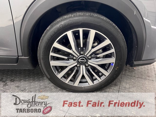 Used 2024 Nissan Kicks SV image 19