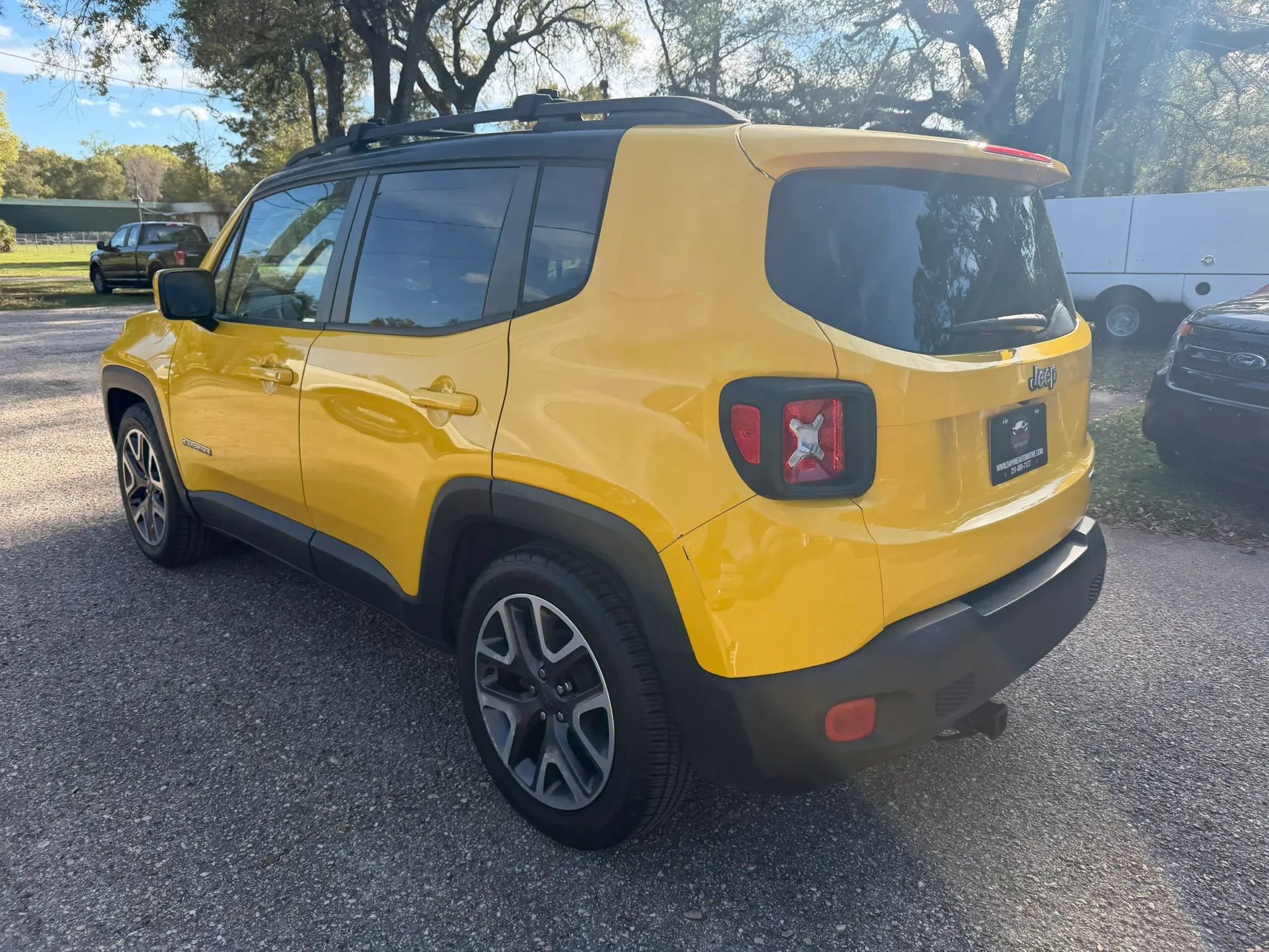 Used 2016 Jeep Renegade Latitude image 7