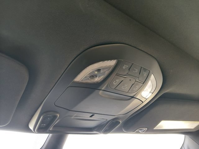 Used 2025 Chrysler Pacifica Limited FWD image 25