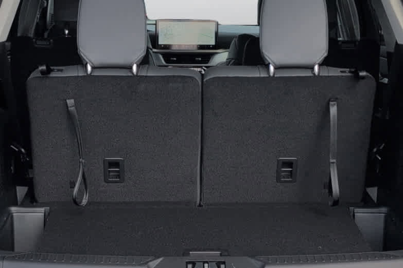 New 2025 Ford Explorer Active w/ Active Comfort Package image 5