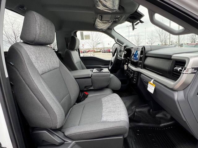 New 2025 Ford F350 XLT image 17
