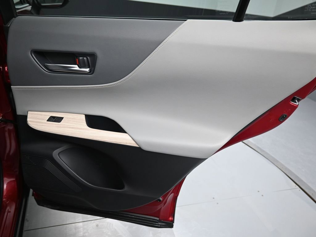 Used 2021 Toyota Venza XLE w/ Softex Package image 36