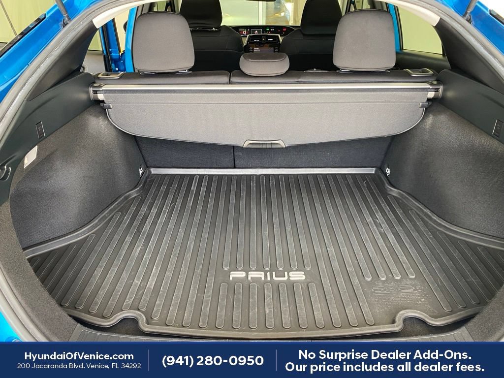 Used 2022 Toyota Prius LE FWD image 30