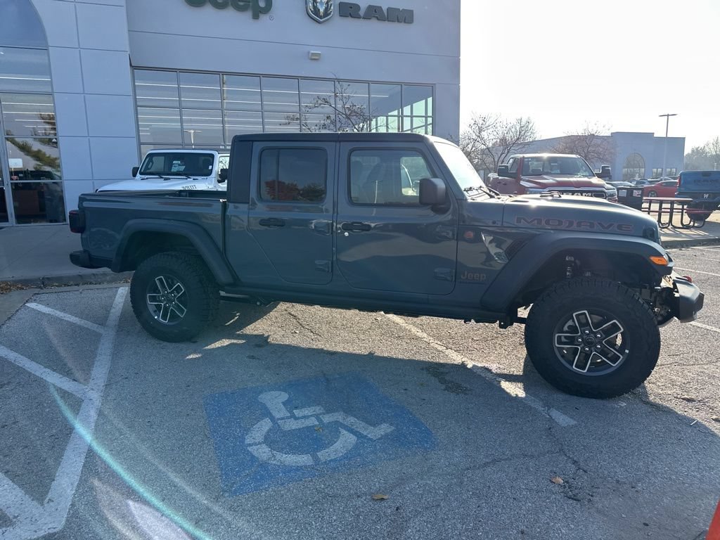 New 2026 Jeep Gladiator Mojave w/ Safety Group AWD/4WD image 38