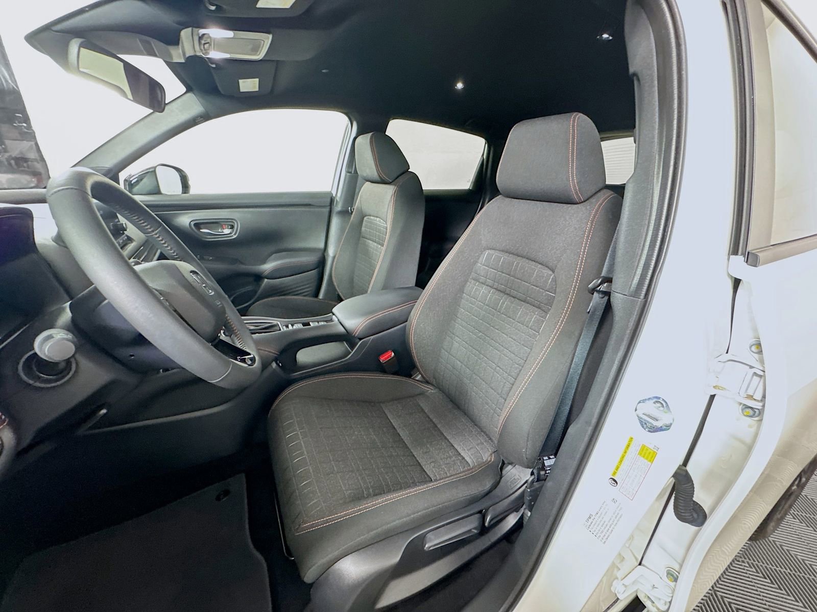 Certified 2024 Honda HR-V Sport image 9