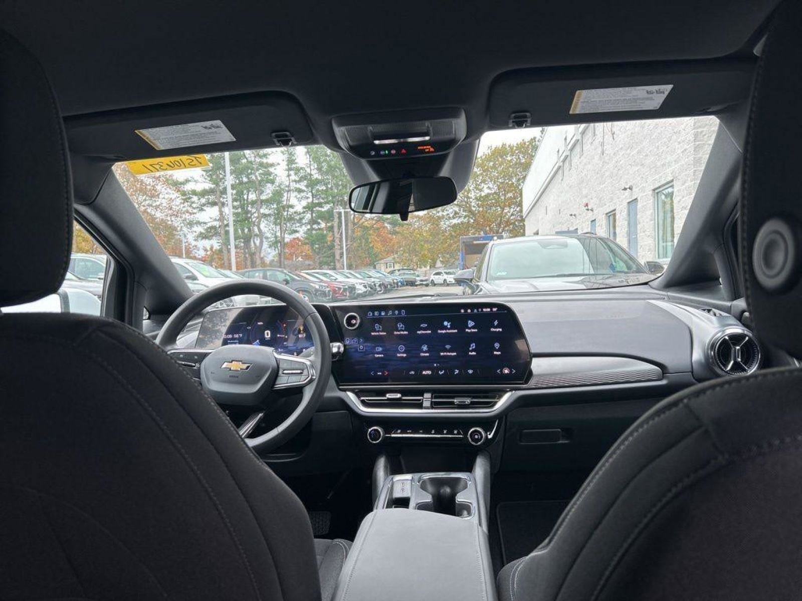 New 2026 Chevrolet Equinox EV LT FWD image 23
