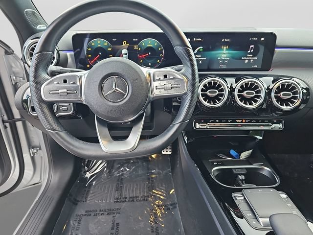 Used 2021 Mercedes-Benz A 220 image 18