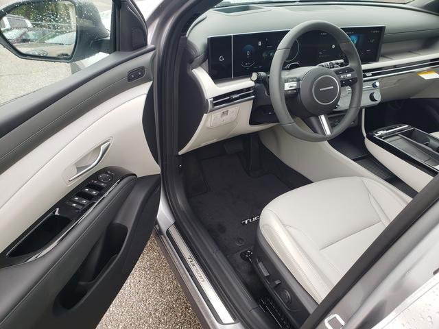 New 2025 Hyundai Tucson Limited image 7