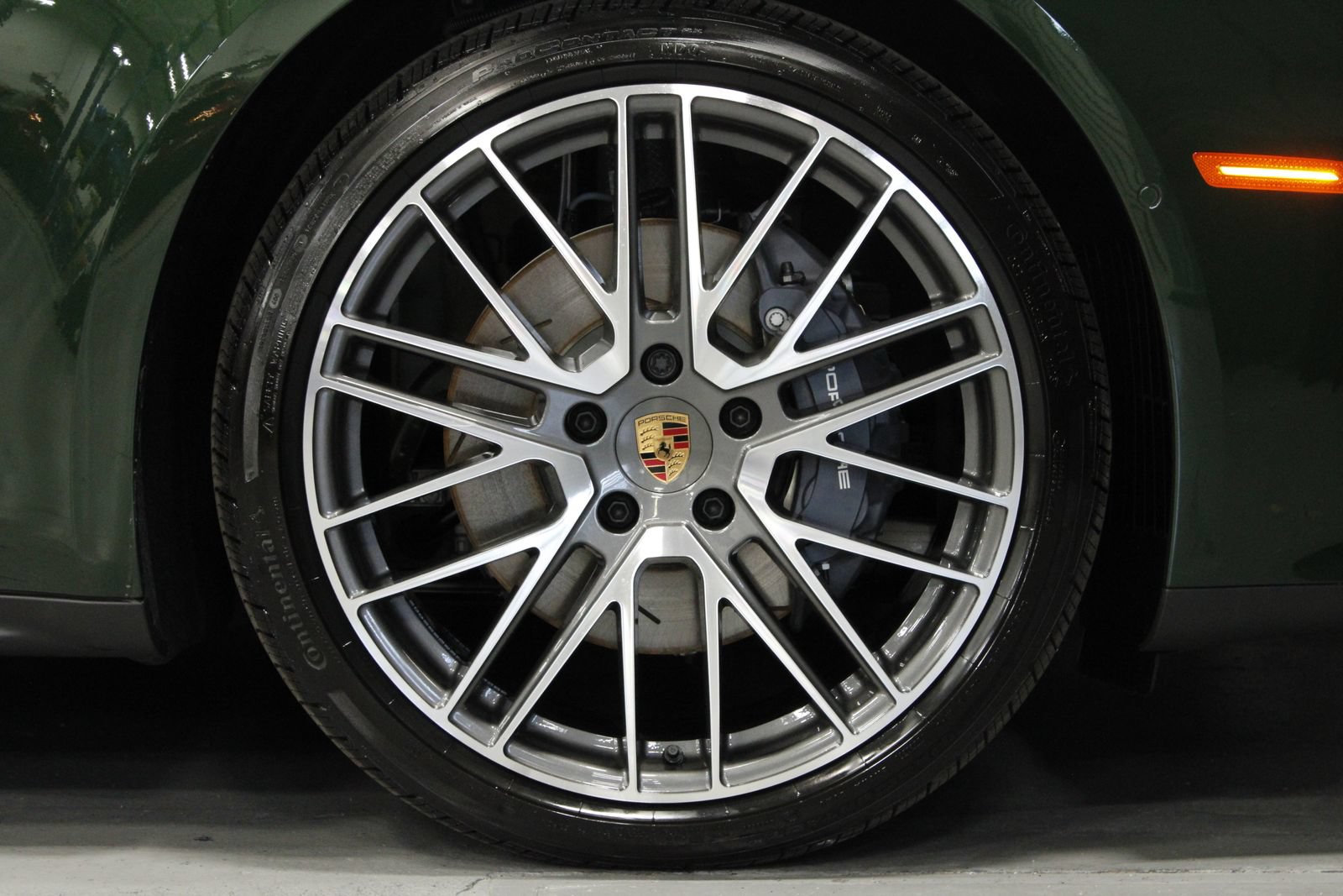 New 2026 Porsche Panamera 4 AWD/4WD image 9