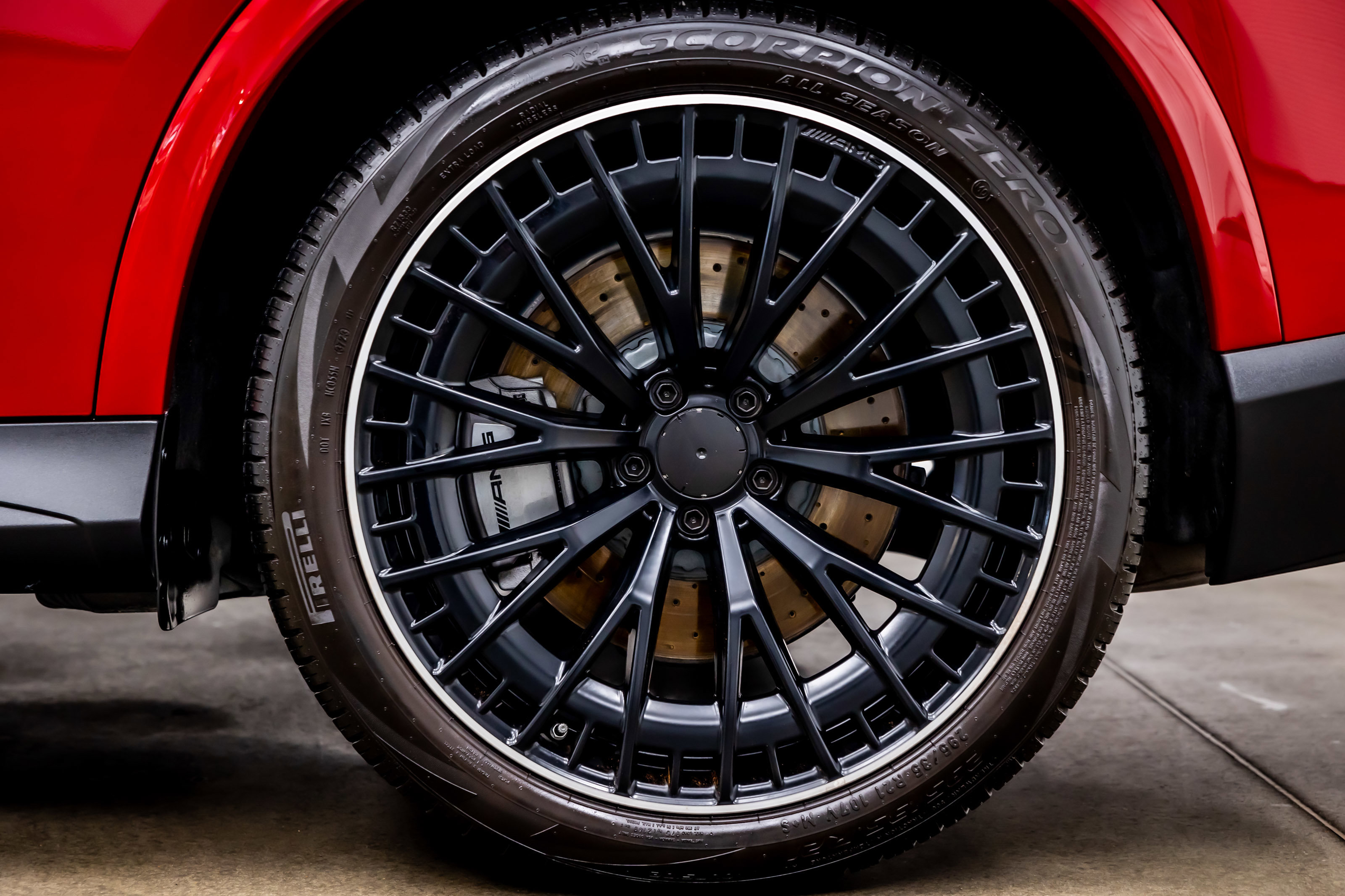 Used 2024 Mercedes-Benz GLC 43 AMG 4MATIC image 37