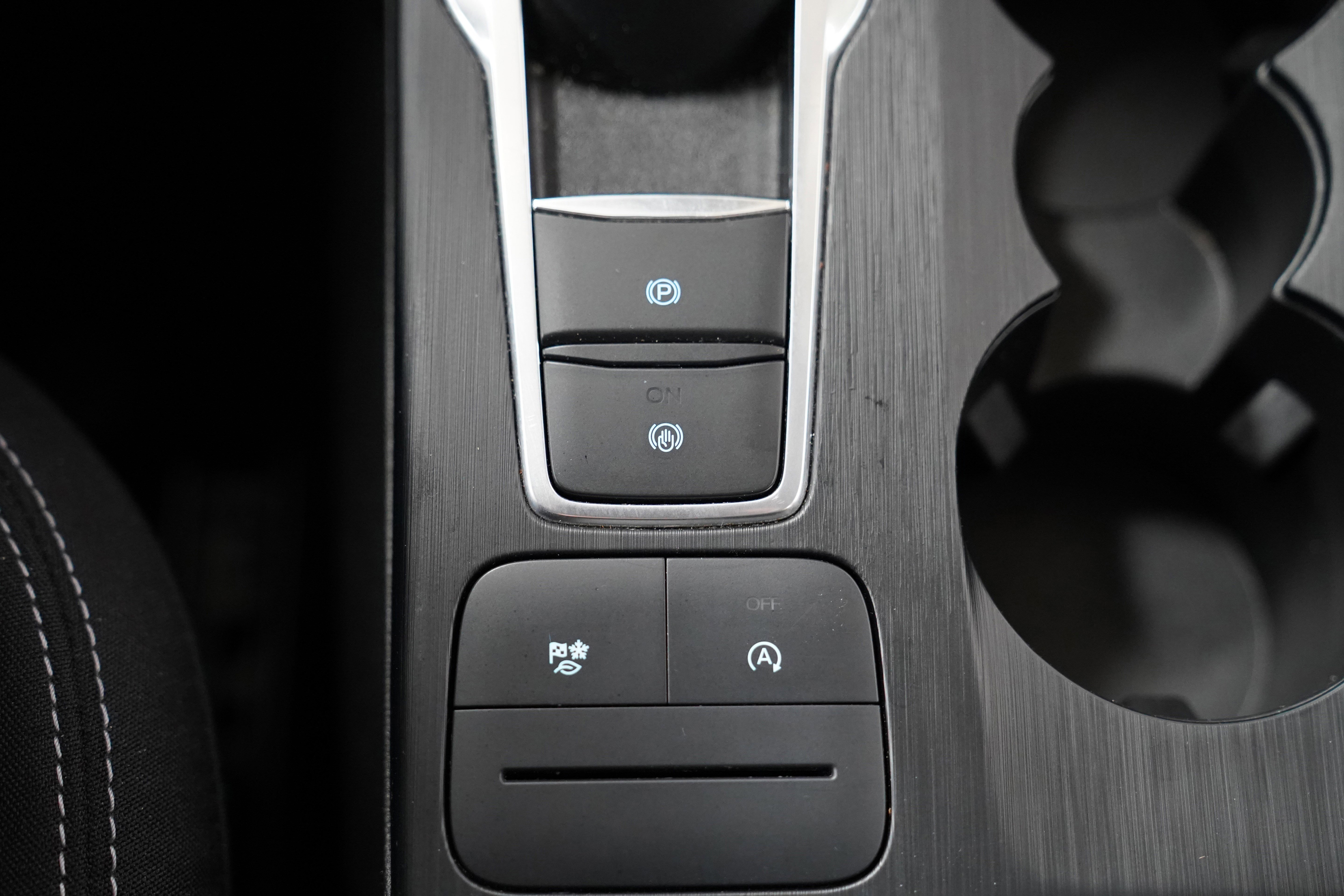 Used 2025 Ford Escape Active image 31