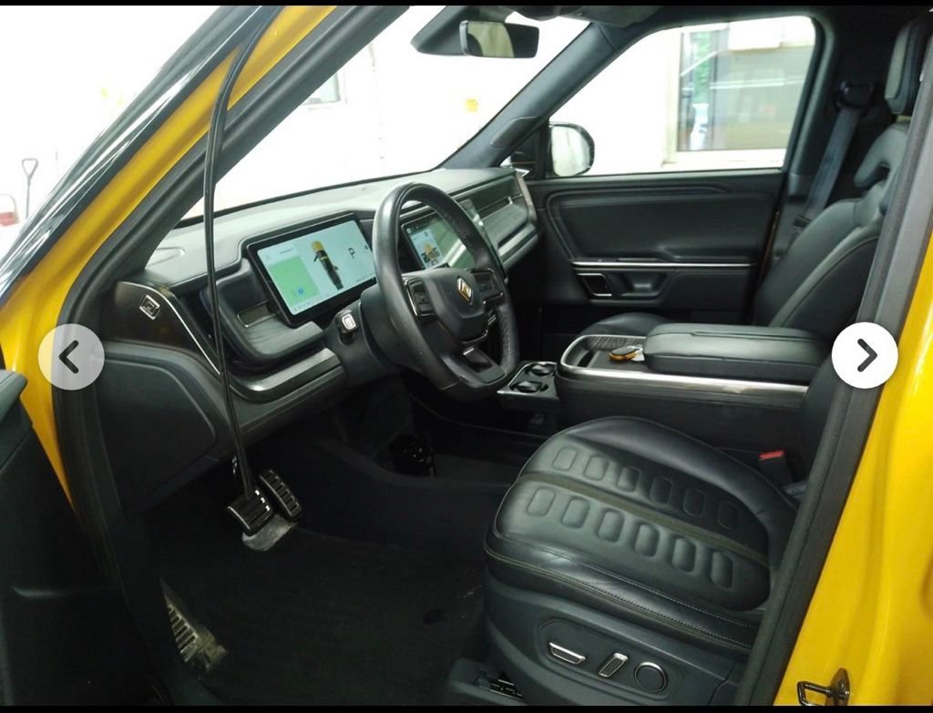 Used 2023 Rivian R1T Adventure AWD/4WD image 8