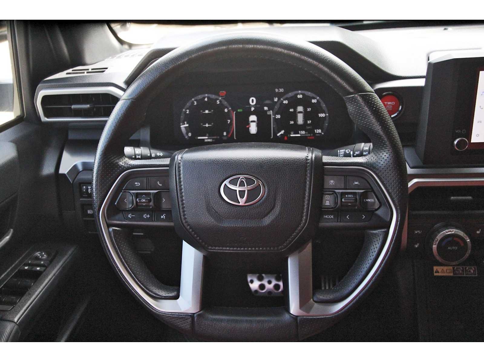 Used 2025 Toyota 4Runner TRD Sport AWD/4WD image 13