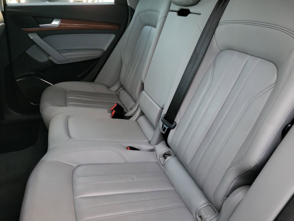 Used 2022 Audi Q5 2.0T Premium Plus w/ Premium Plus Package image 13
