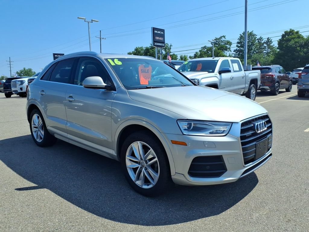 Used 2016 Audi Q3 2.0T Premium Plus w/ Technology Package AWD/4WD image 3