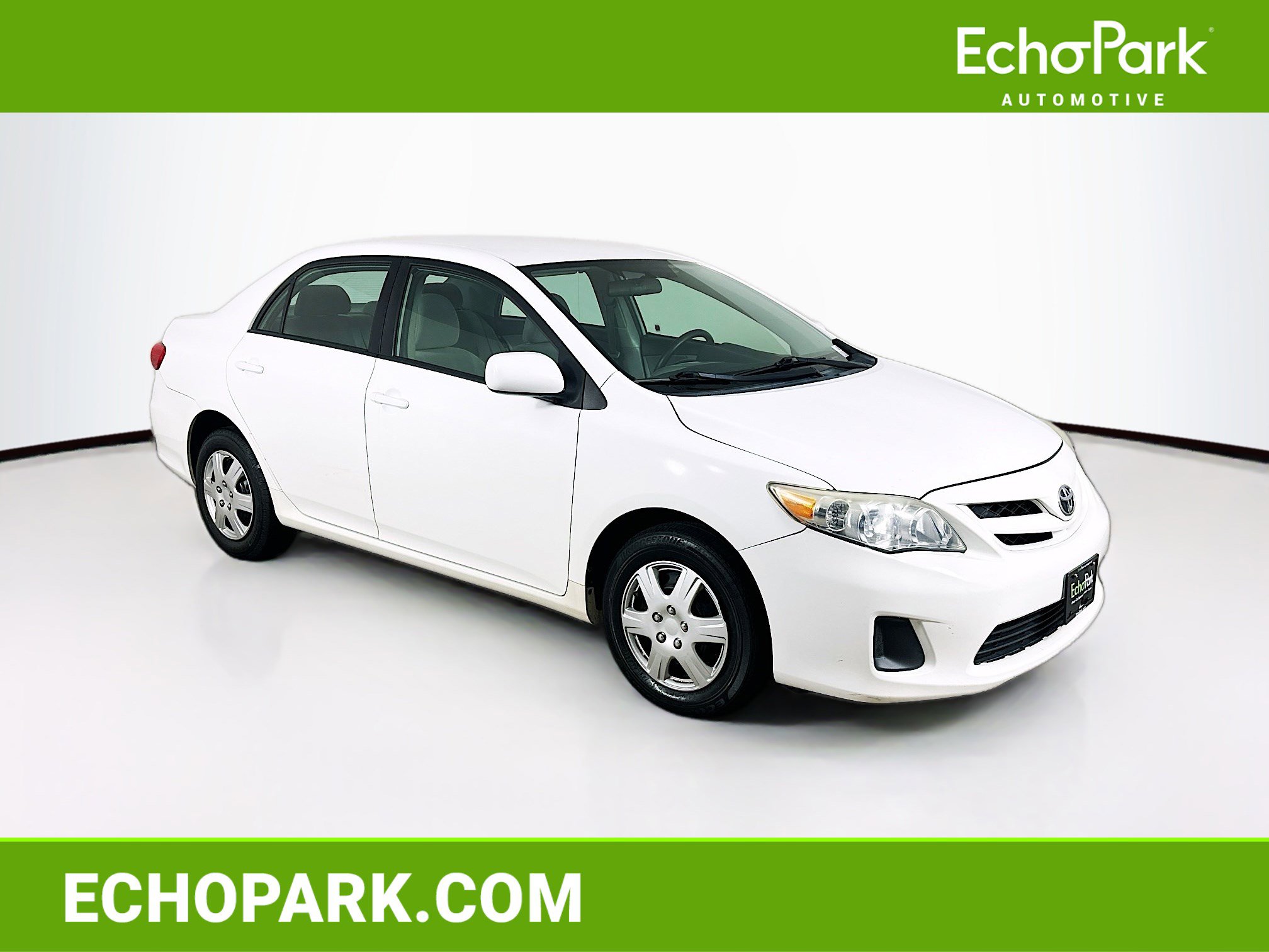Used 2011 Toyota Corolla LE image 1