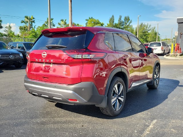 Used 2023 Nissan Rogue SL FWD image 4