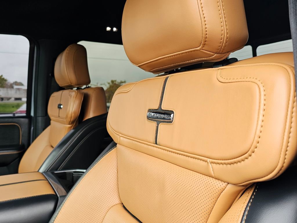 Used 2024 Ford F450 Platinum w/ FX4 Off-Road Package image 28