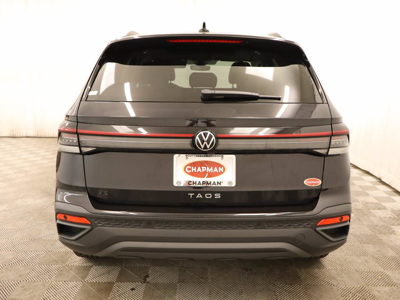 New 2026 Volkswagen Taos SE FWD image 5