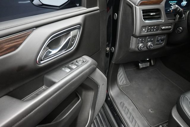 Used 2024 Chevrolet Tahoe High Country AWD/4WD image 14