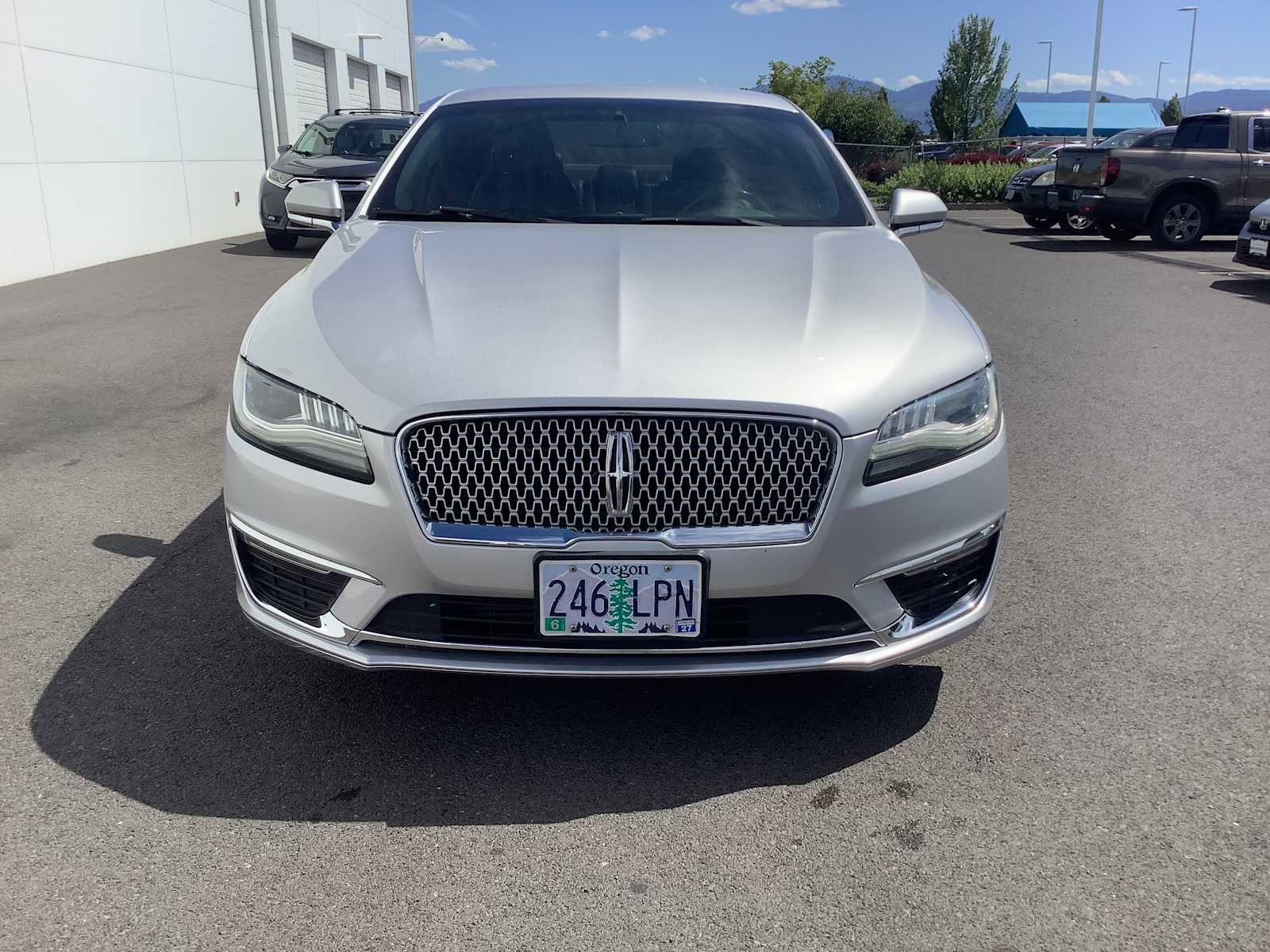 Used 2017 Lincoln MKZ Reserve FWD image 9