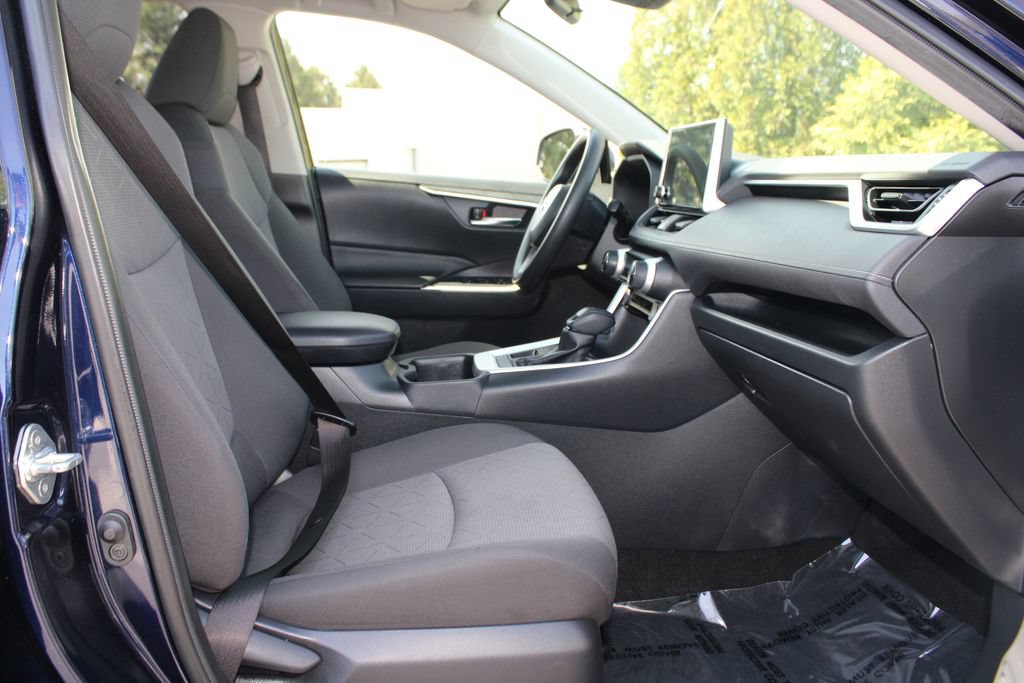 Used 2023 Toyota RAV4 XLE w/ Convenience Package AWD/4WD image 12