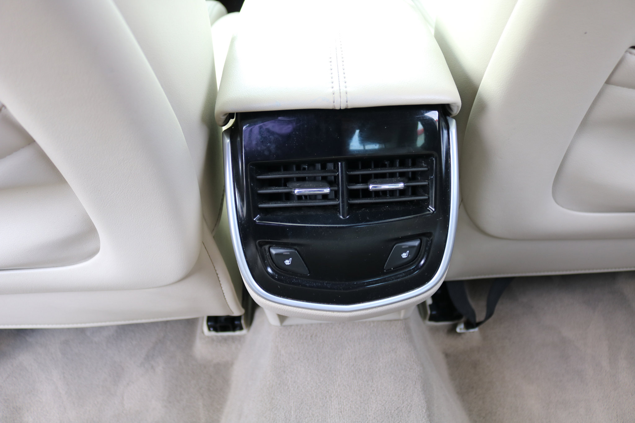 Used 2016 Cadillac XTS Luxury w/ Driver Awareness Package image 27