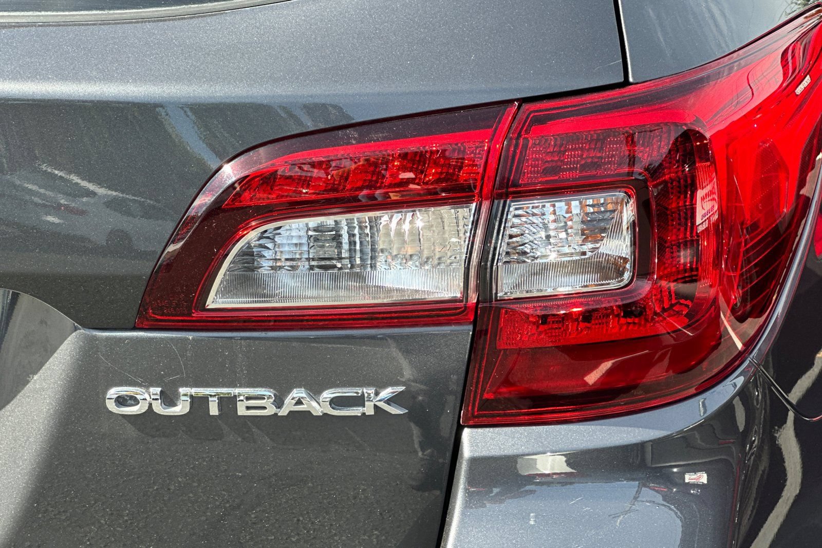 Used 2019 Subaru Outback 2.5i Premium AWD/4WD image 34
