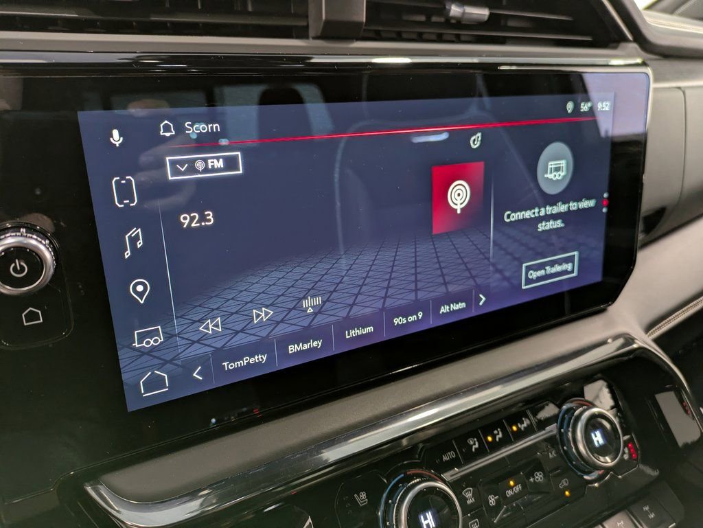 Used 2023 GMC Sierra 1500 AT4X image 12