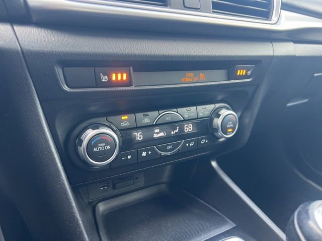 Used 2018 MAZDA MAZDA3 Touring image 20
