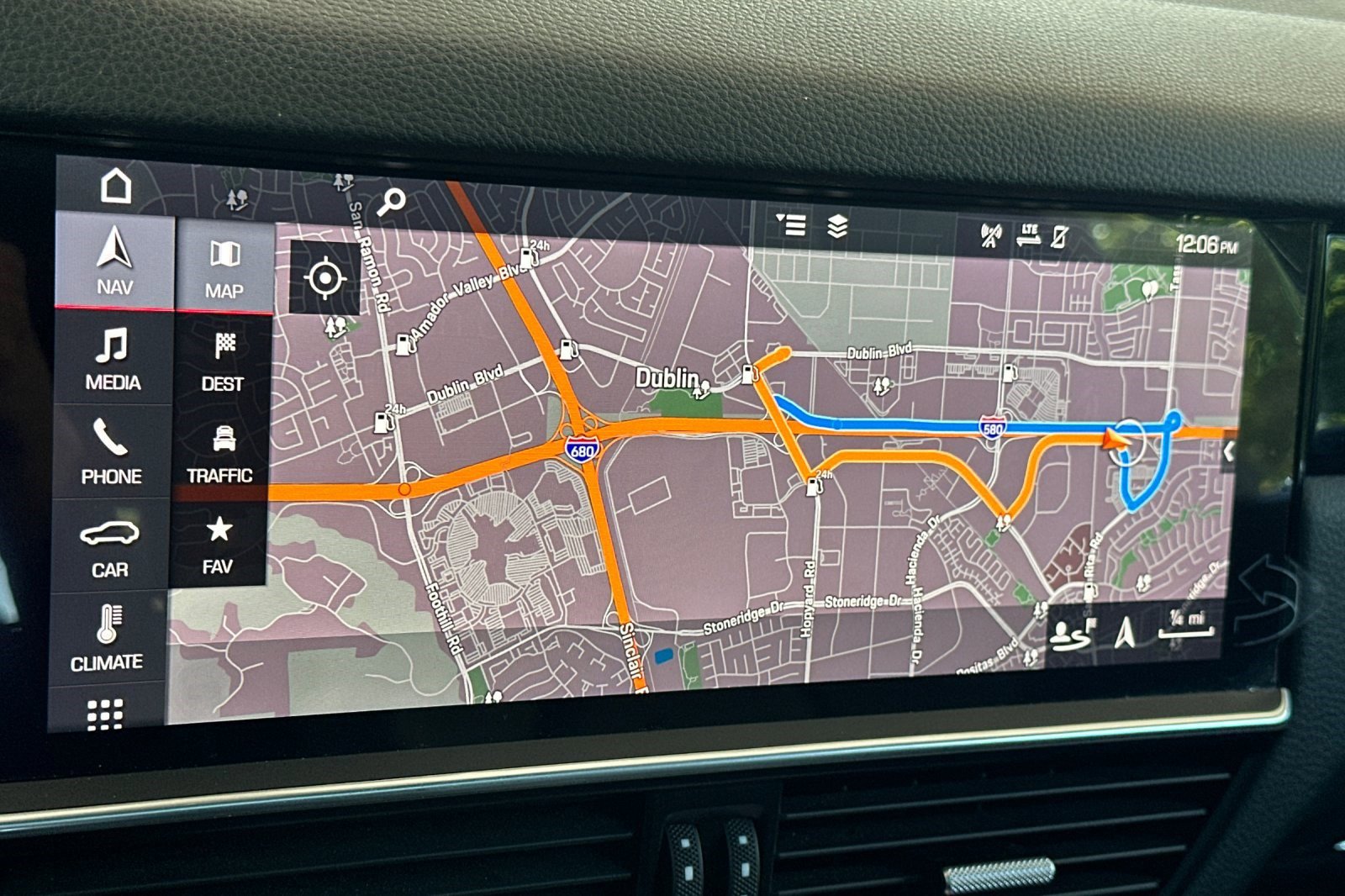 Used 2019 Porsche Cayenne AWD/4WD image 25