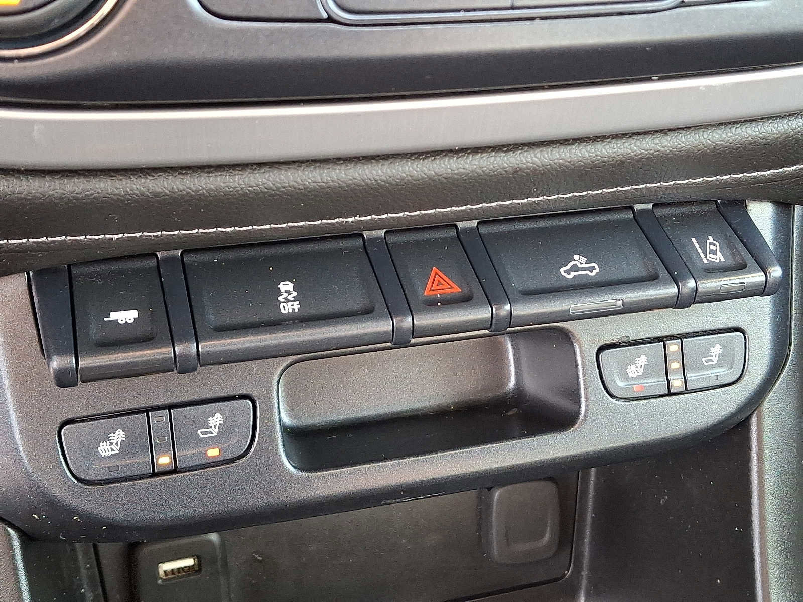 Used 2018 GMC Canyon SLT w/ Driver Alert Package image 23