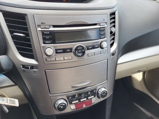 Used 2010 Subaru Legacy 2.5i Premium image 17