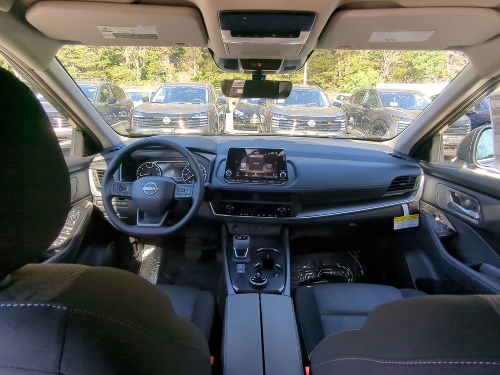 New 2026 Nissan Rogue SV w/ Cold Weather Package AWD/4WD image 24