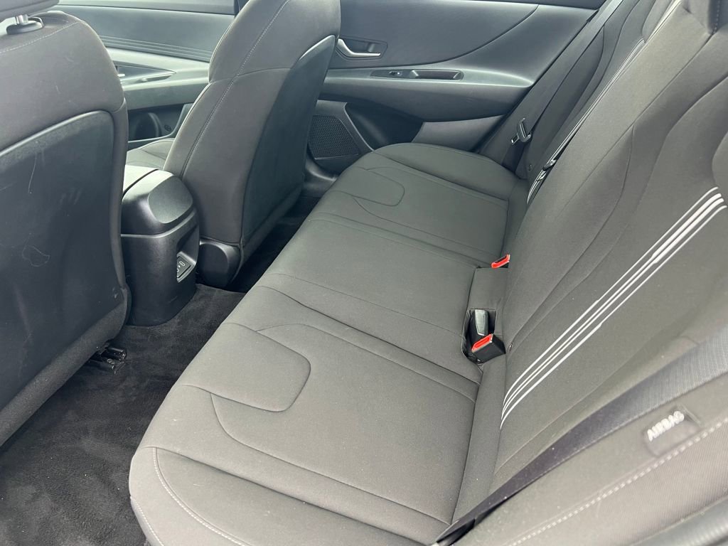 Used 2024 Hyundai Elantra SEL image 11