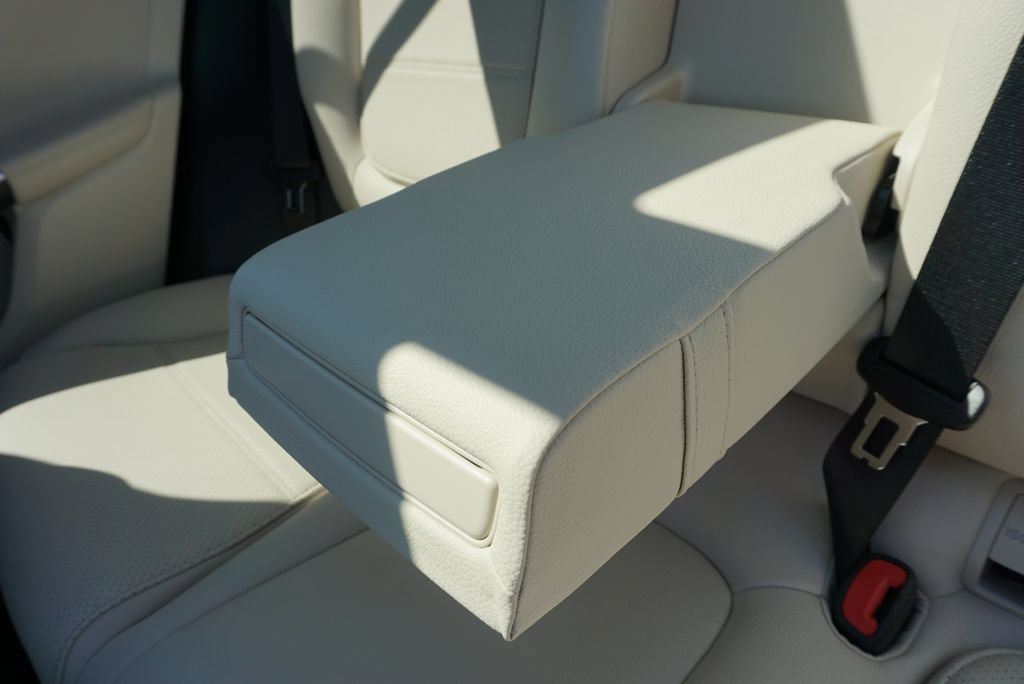 Certified 2026 Mercedes-Benz GLC 300 image 49