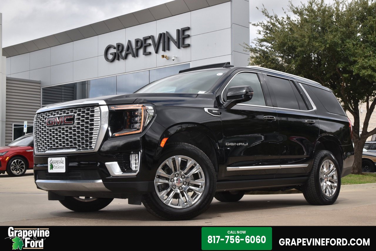 Used 2024 GMC Yukon Denali w/ LPO, Floor Liner Package AWD/4WD image 1