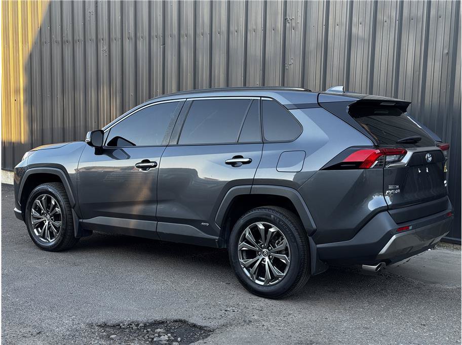 Used 2024 Toyota RAV4 Limited w/ Advanced Technology Package AWD/4WD image 2
