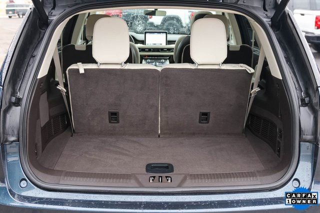 Used 2023 Lincoln Aviator Black Label w/ Class IV Trailer Tow Package image 8