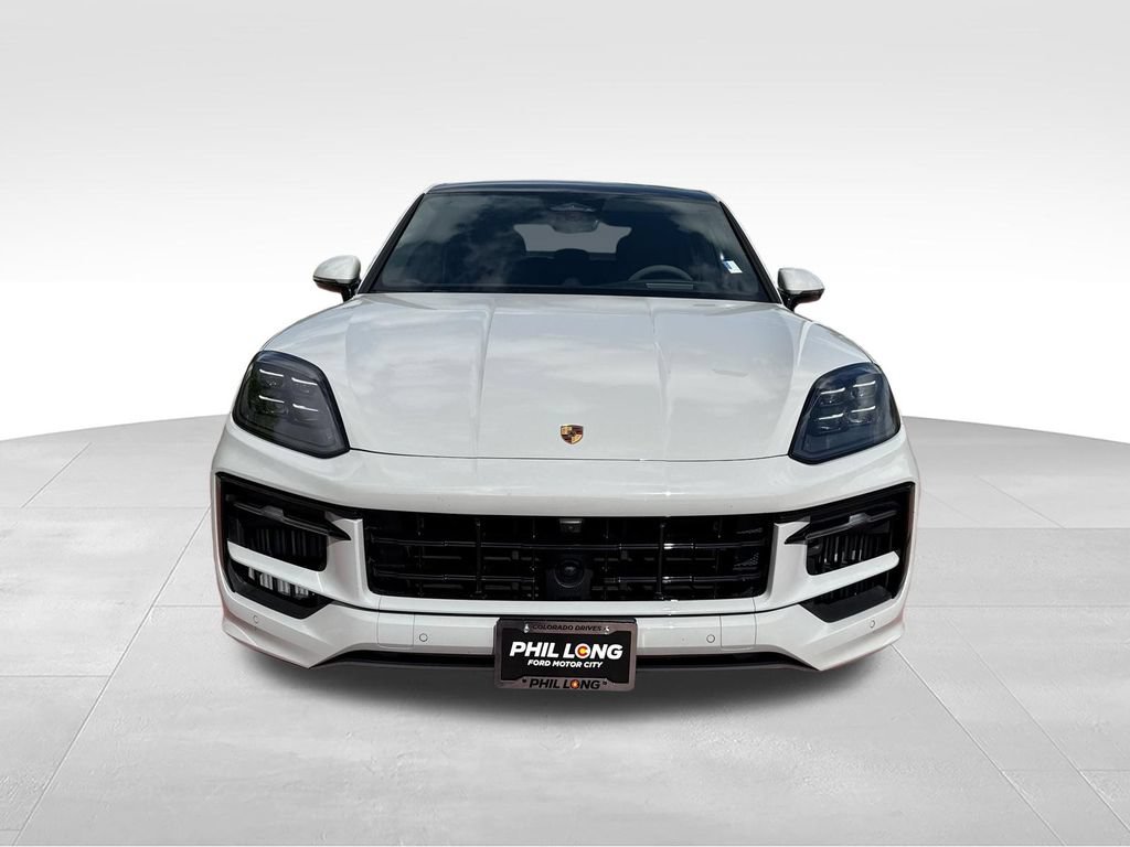 Used 2026 Porsche Cayenne GTS AWD/4WD image 3