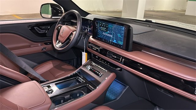 New 2026 Lincoln Aviator Reserve image 7