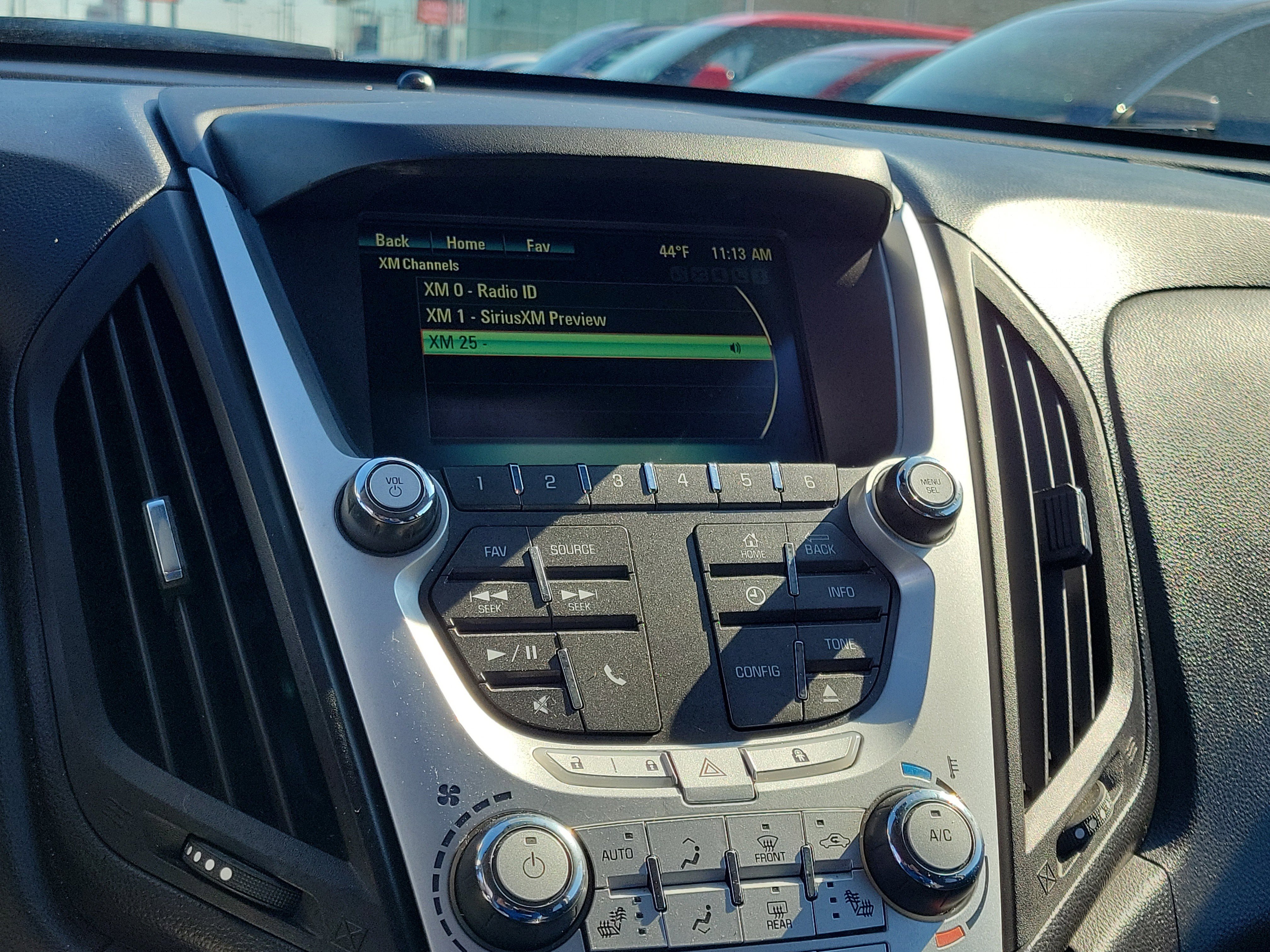 Used 2015 Chevrolet Equinox LT w/ Power Convenience Package image 26