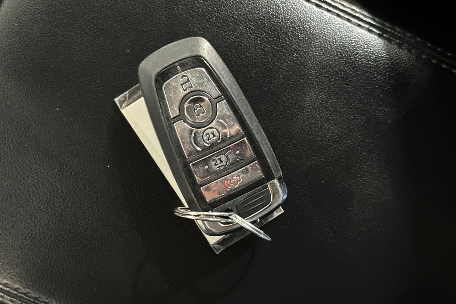 Used 2022 Lincoln Nautilus FWD w/ Premium Package image 27